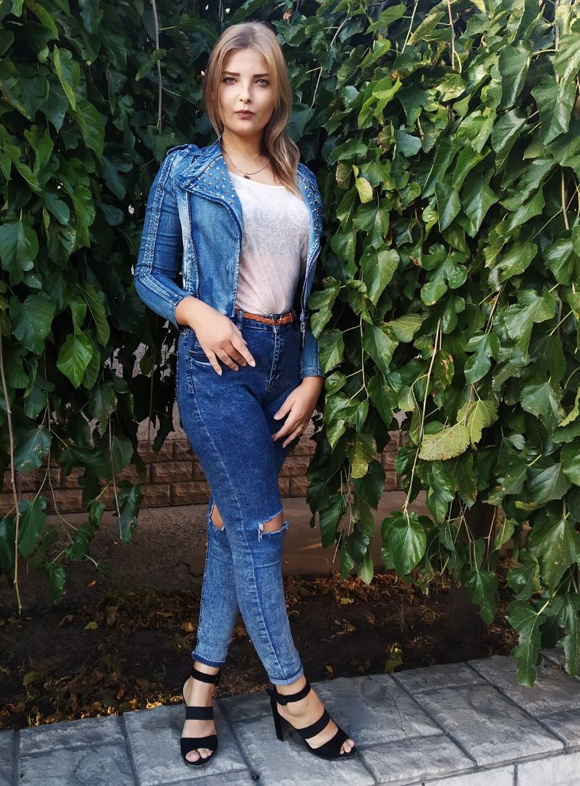 Anna from (Ukraine) -ID 102557